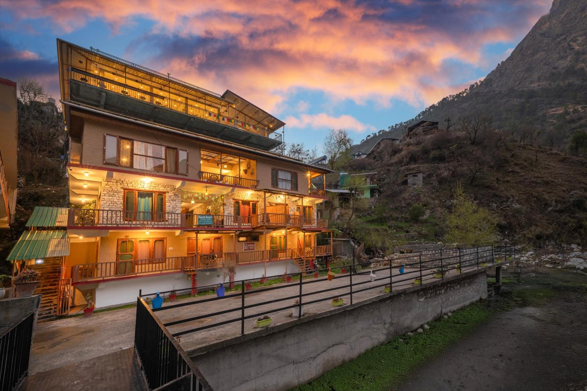 Sharda Resort-Tirthan Valley Banjār Eksteriør billede